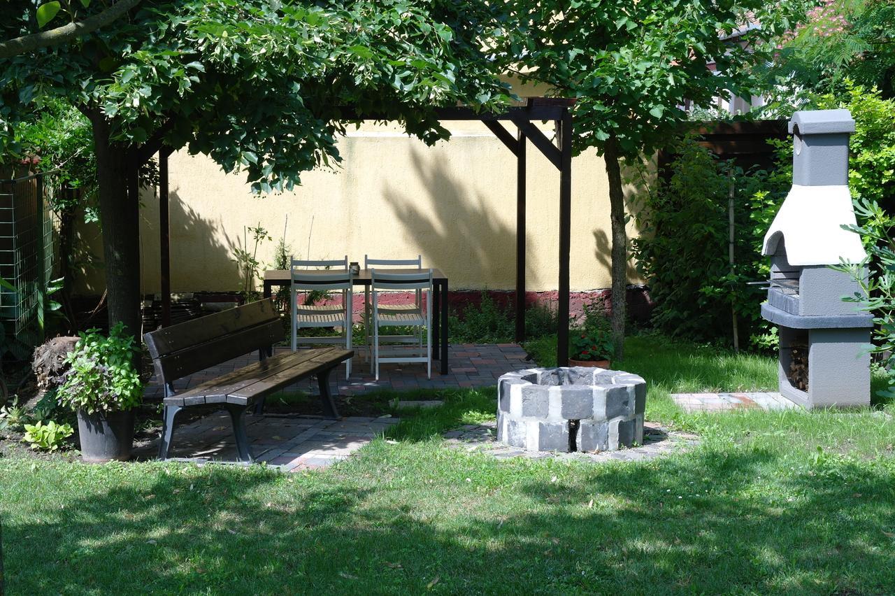 Nora Apartman Gyula Exterior photo